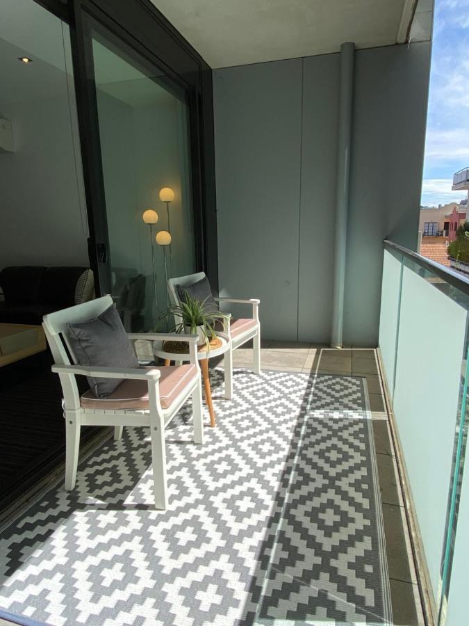 Modern Quiet 1 & 2 Bed Apt Opposite Albert Park Melburne Exterior foto