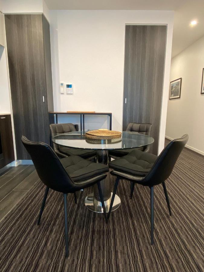 Modern Quiet 1 & 2 Bed Apt Opposite Albert Park Melburne Exterior foto