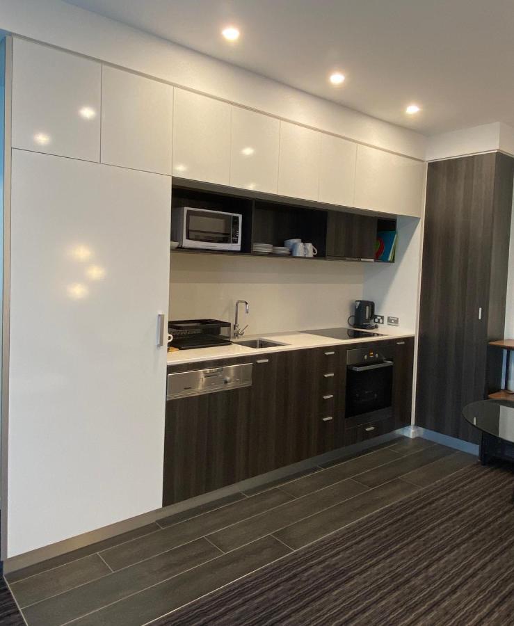 Modern Quiet 1 & 2 Bed Apt Opposite Albert Park Melburne Exterior foto