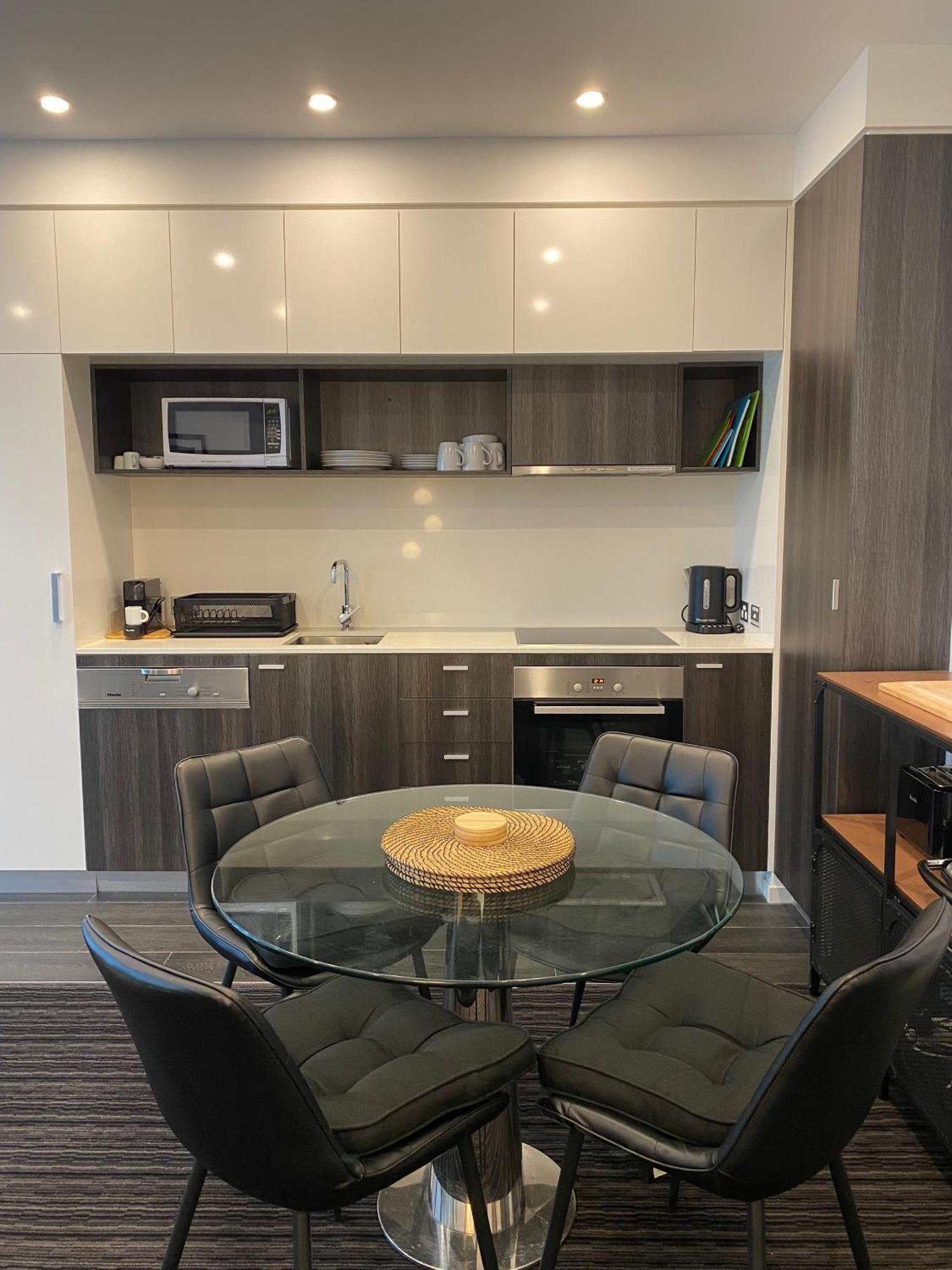 Modern Quiet 1 & 2 Bed Apt Opposite Albert Park Melburne Exterior foto