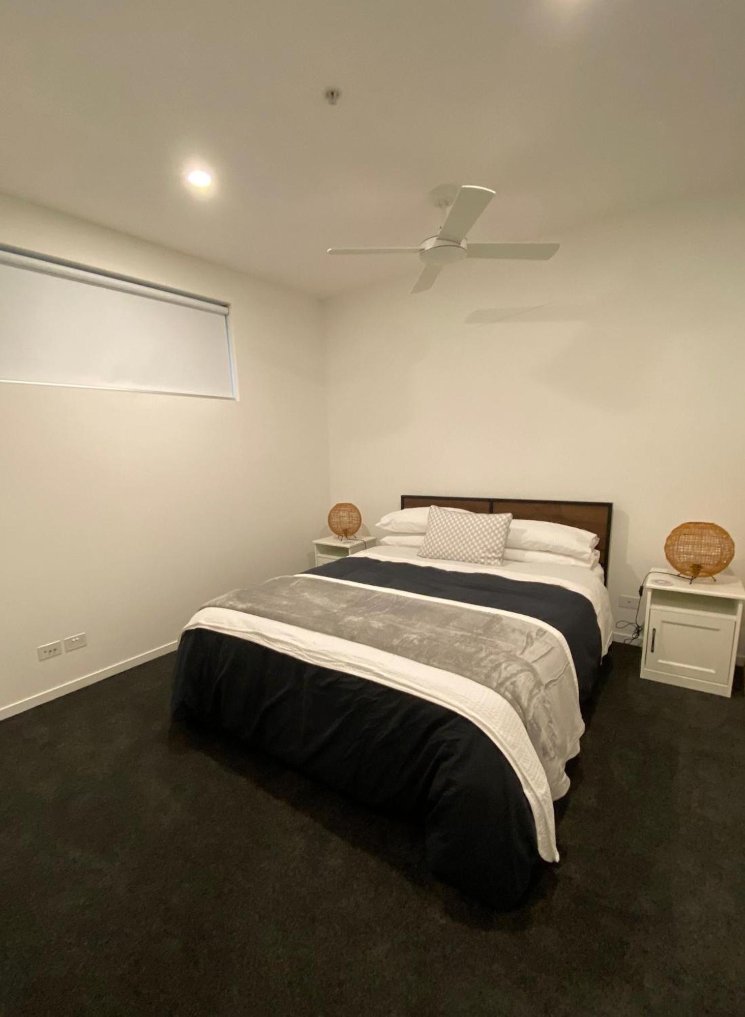 Modern Quiet 1 & 2 Bed Apt Opposite Albert Park Melburne Exterior foto